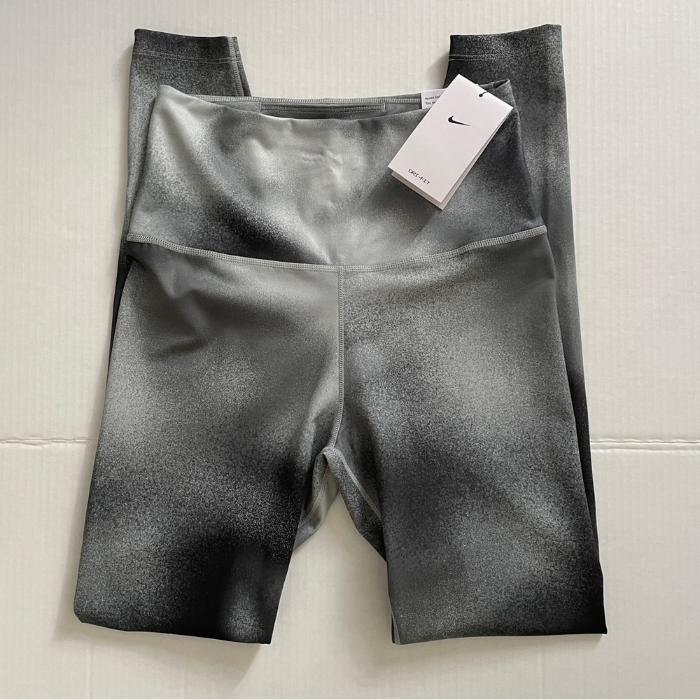NWT Nike Women's One High-Rise Tight Fit Full Lenght Printed Leggings - Picture 3 of 4